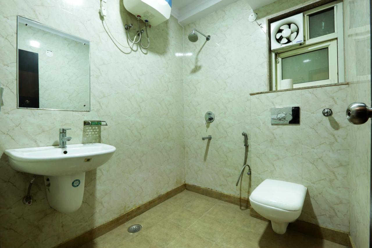 Hotel Airport Star Új-Delhi Kültér fotó