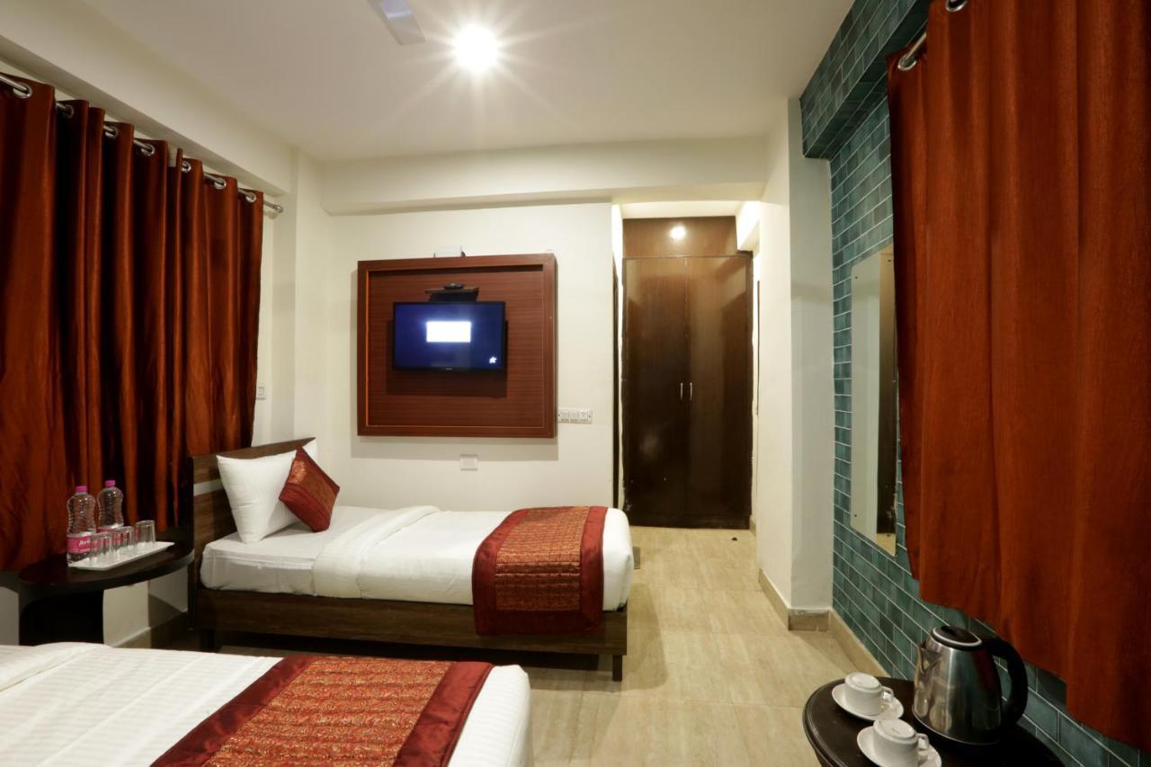 Hotel Airport Star Új-Delhi Kültér fotó