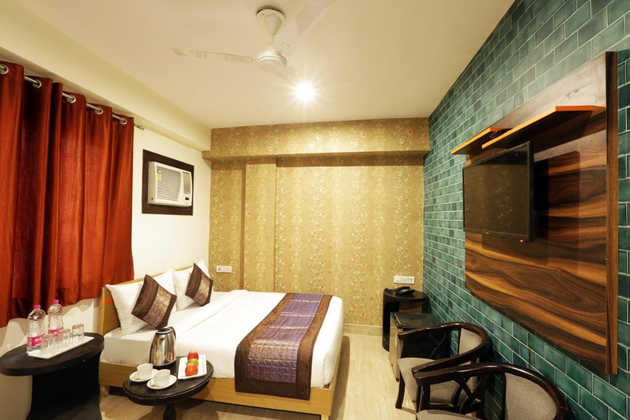 Hotel Airport Star Új-Delhi Kültér fotó
