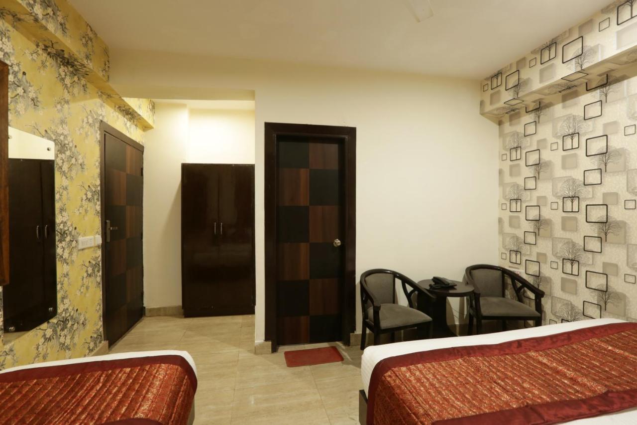 Hotel Airport Star Új-Delhi Kültér fotó