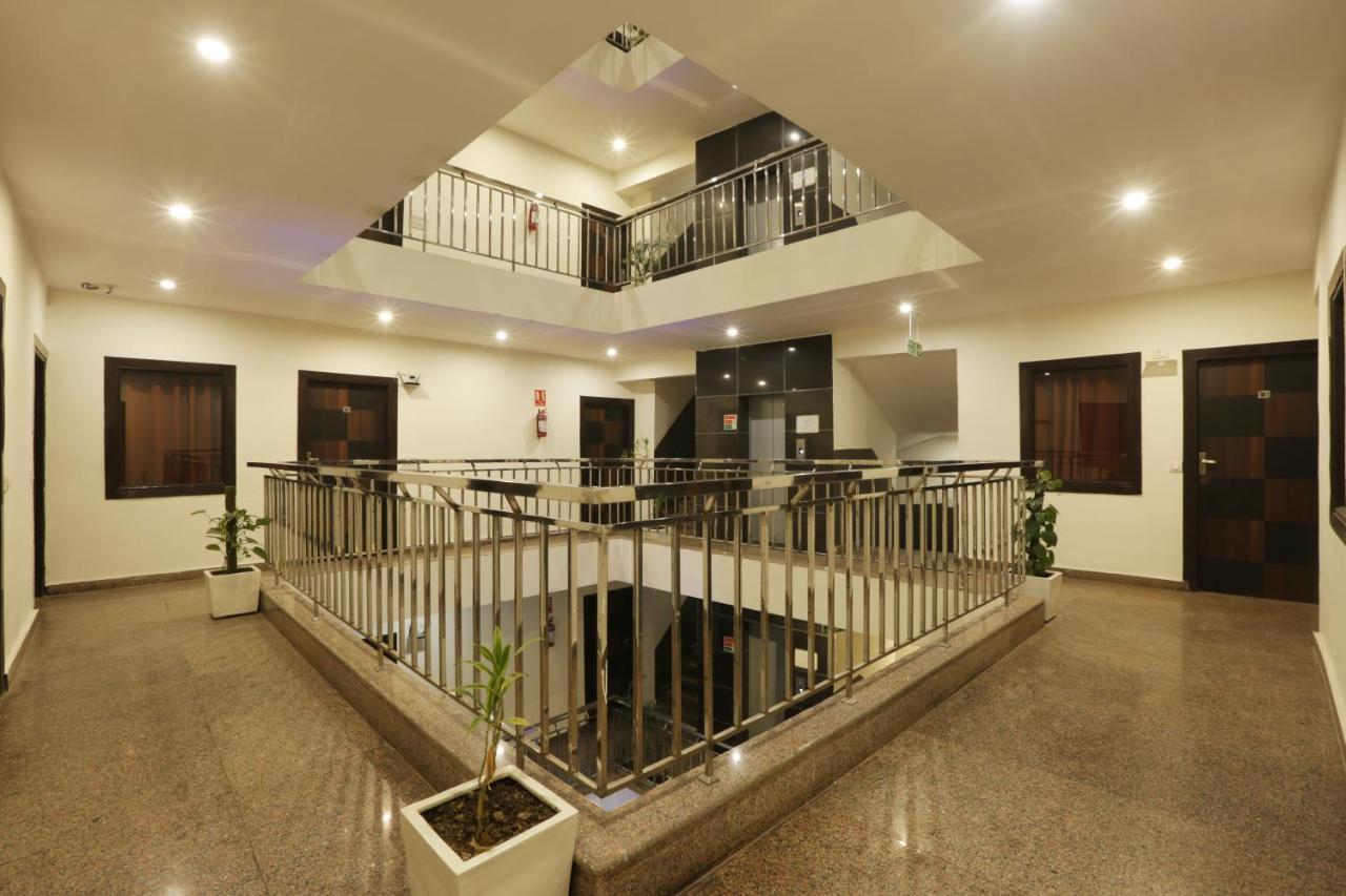 Hotel Airport Star Új-Delhi Kültér fotó