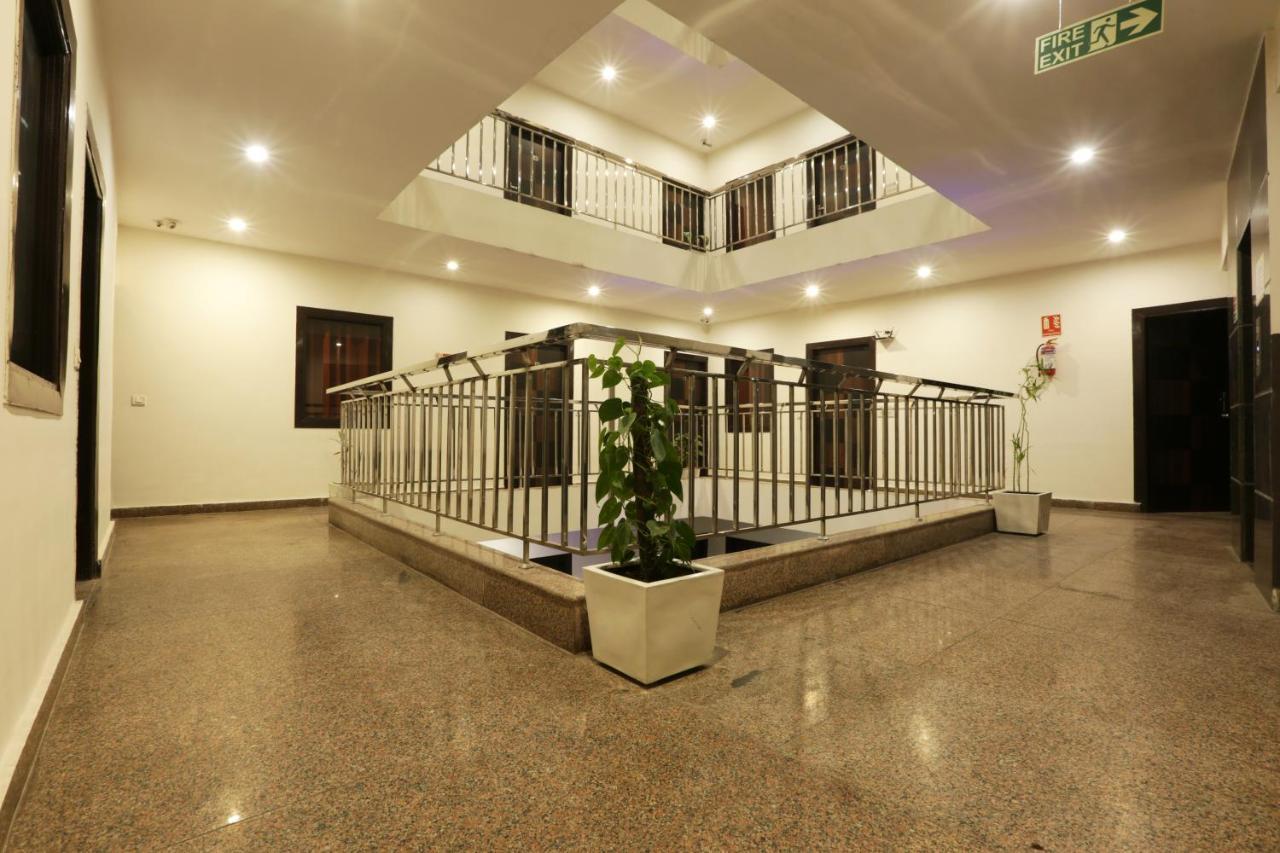 Hotel Airport Star Új-Delhi Kültér fotó