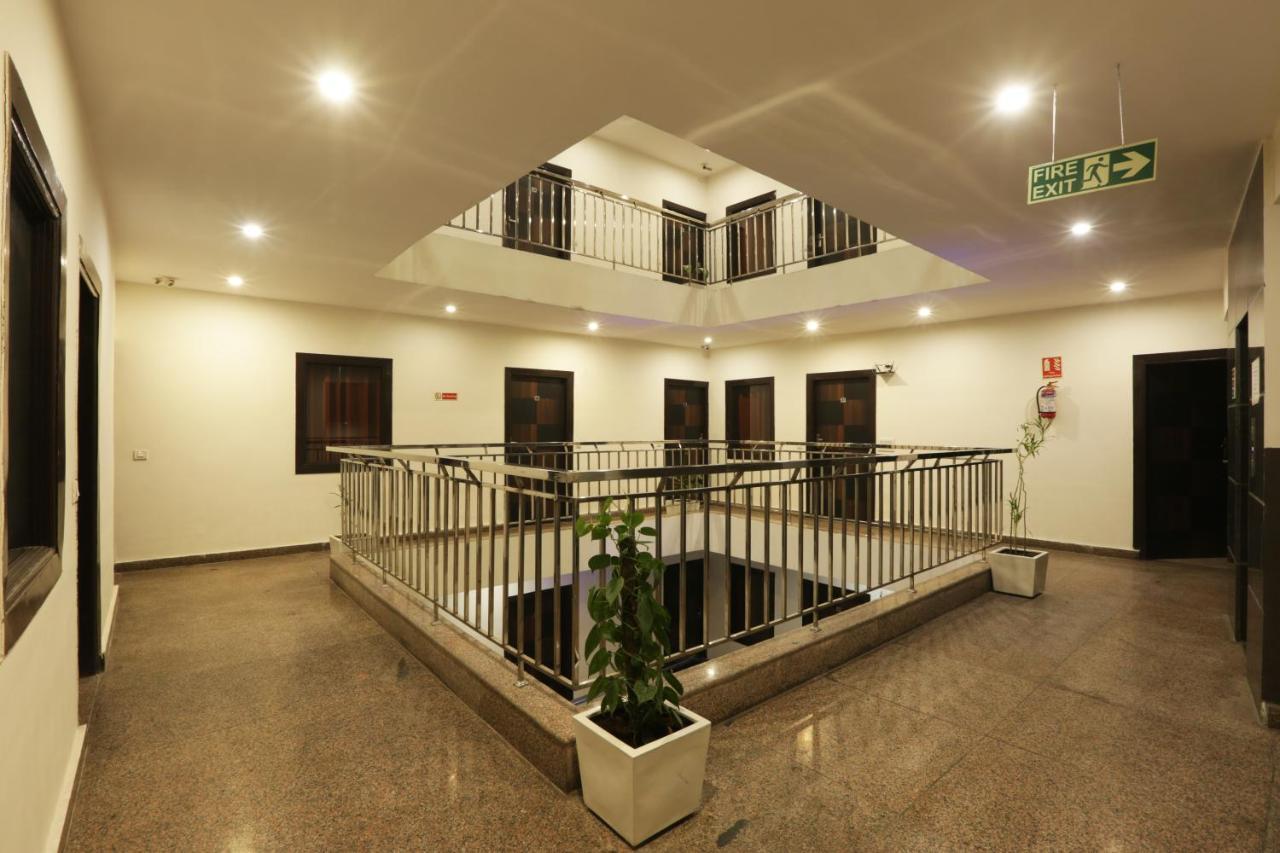 Hotel Airport Star Új-Delhi Kültér fotó